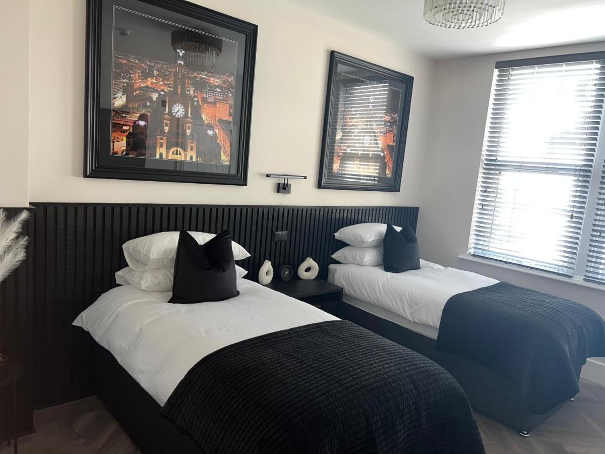 128 Anfield Road Hotel Liverpool Bagian luar foto